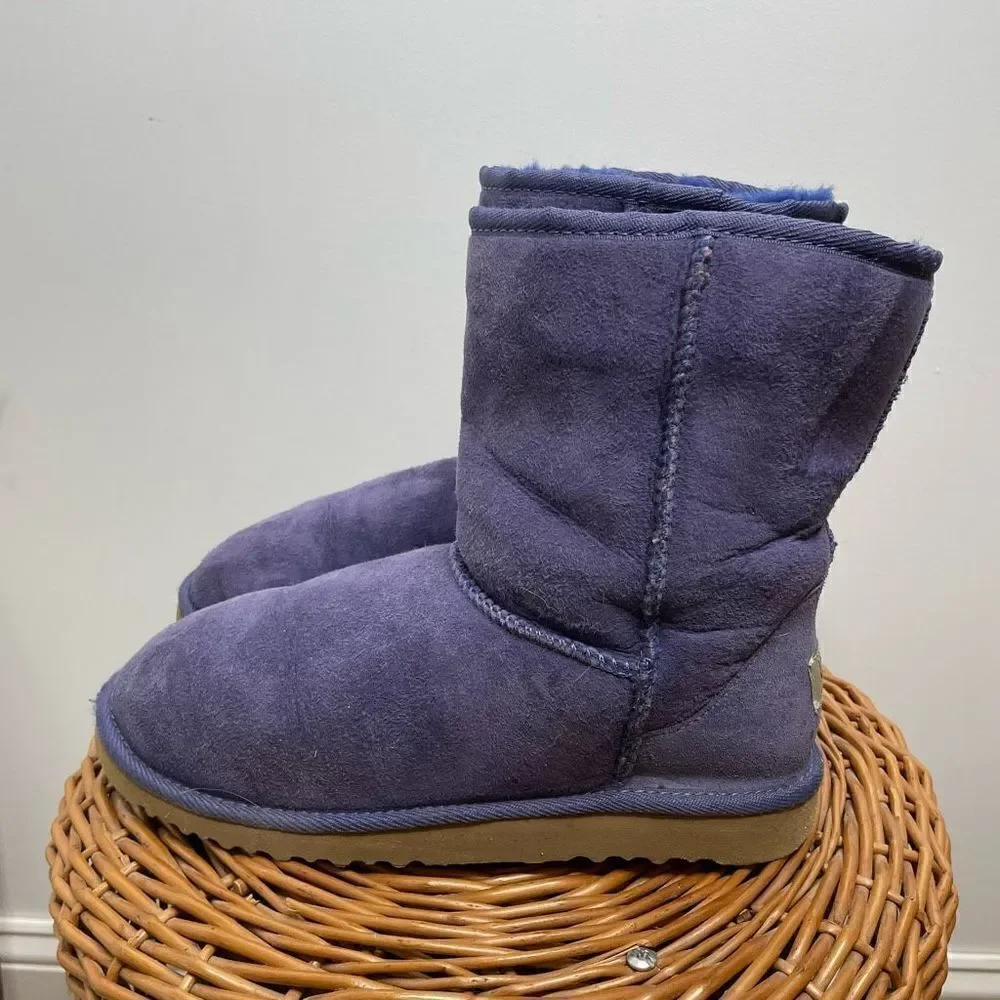 UGG Australia Classic Short 5251 Leather Sheepskin 6 Winter Boots Navy Blue